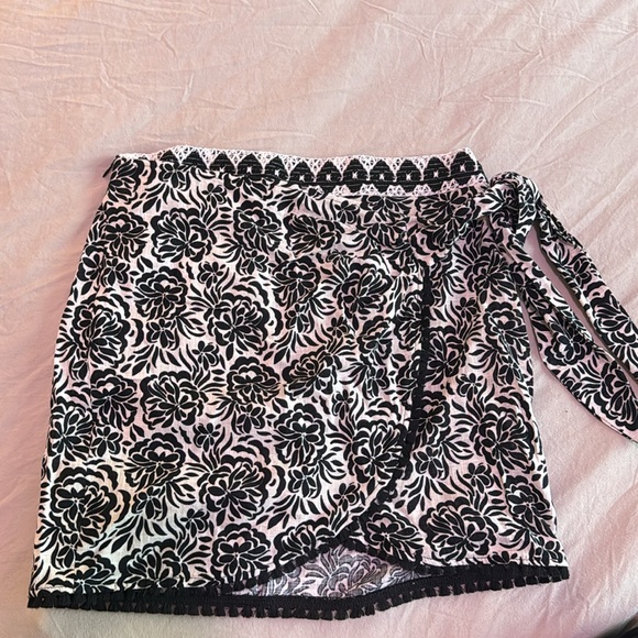 Zara mini wrap skirt - Picture 3 of 6